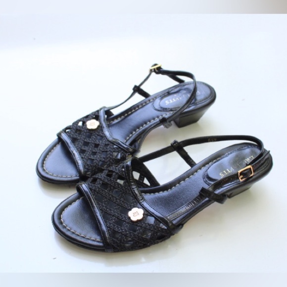 Eric Javits sandals - Picture 2 of 10